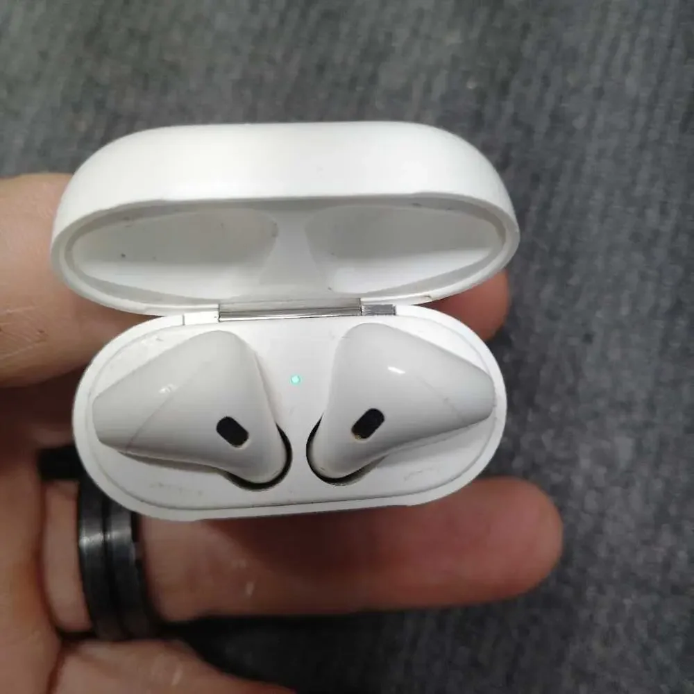 Apple AirPods A1602 Charging Case & Earbuds White Bluetooth OEM